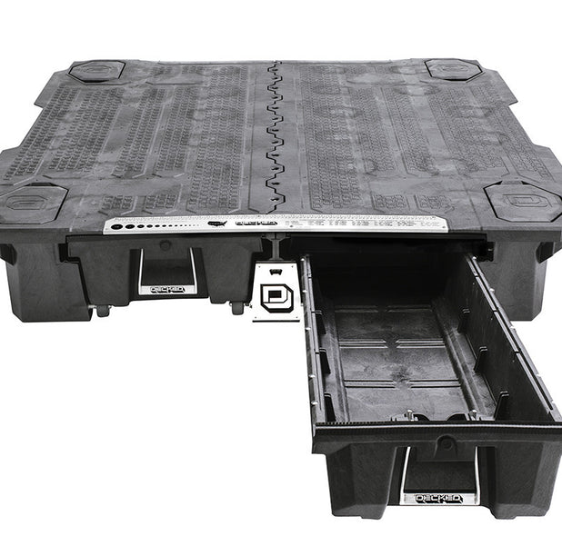 Nissan Titan (2004-2015) 6' 7" bed length